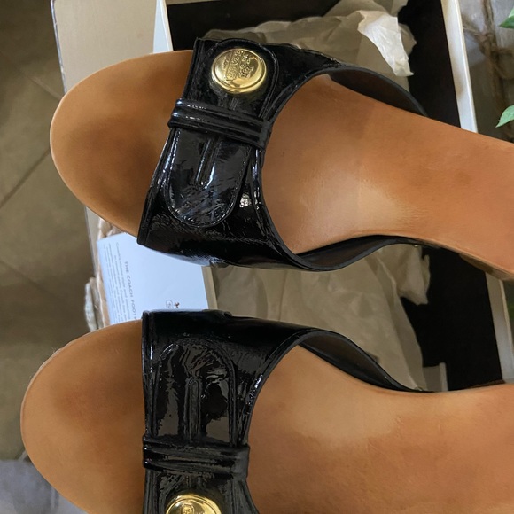 Coach Lee Crinkle Black Sandal size 9M - Picture 2 of 6